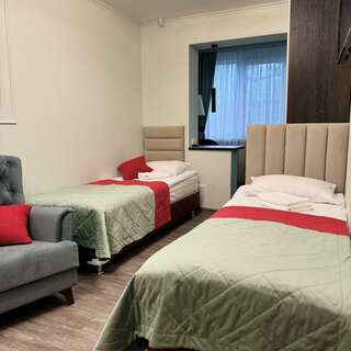 Мини-отель Полярный круг Мурманск №1 Стандарт трехместный с доп.кроватью (в блоке)-2